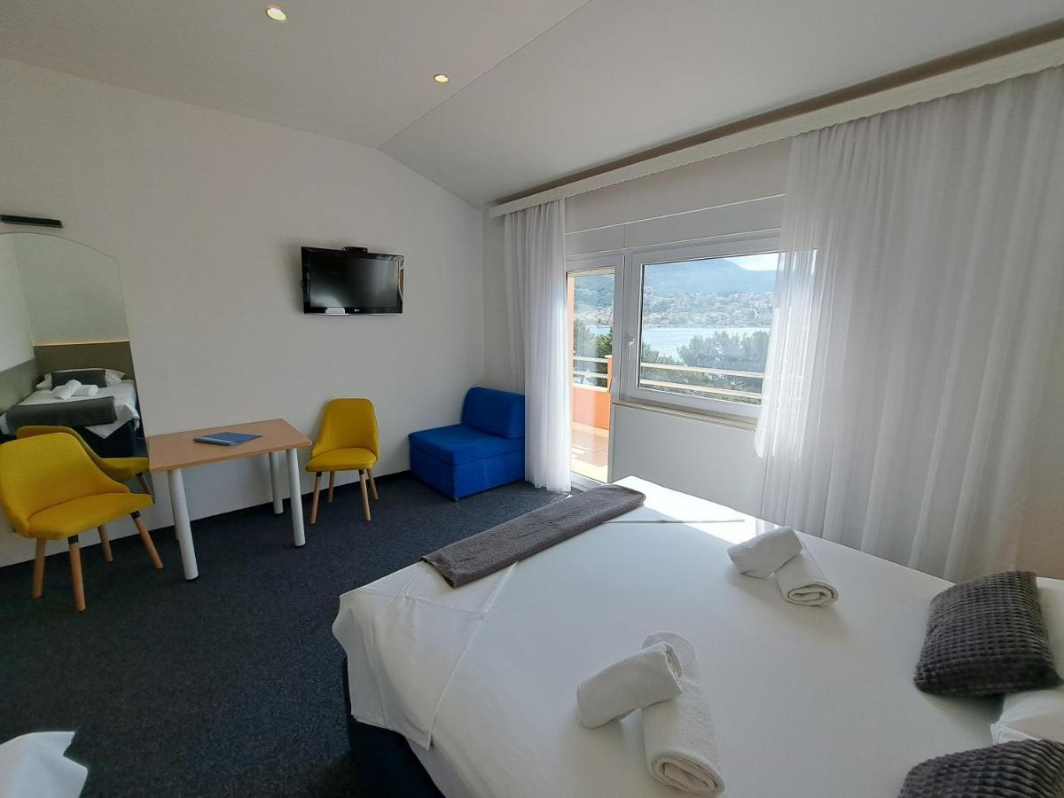 Rooms Zvonimir Stobreč Zewnętrze zdjęcie