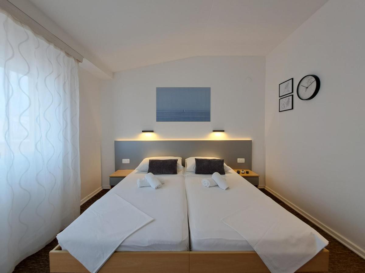Rooms Zvonimir Stobreč Zewnętrze zdjęcie